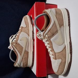 Nike medium low curry dunks !!SEE DESCRIPTION!!